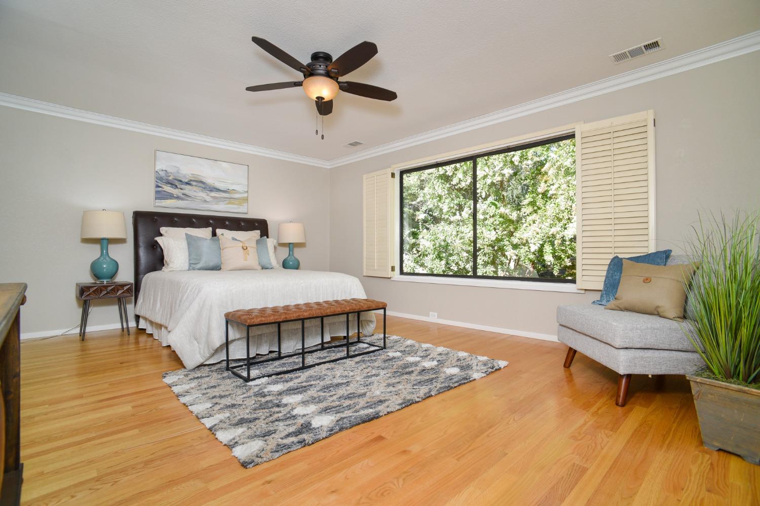 1539 University Avenue