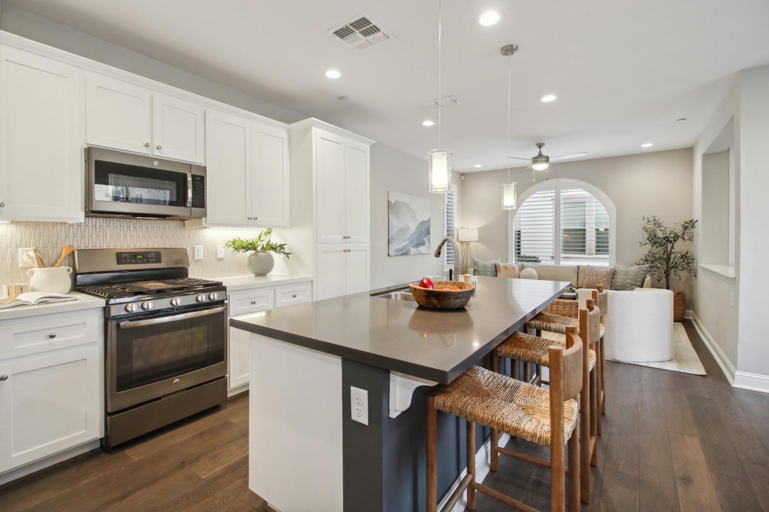 2536 Villa Terrace Lane