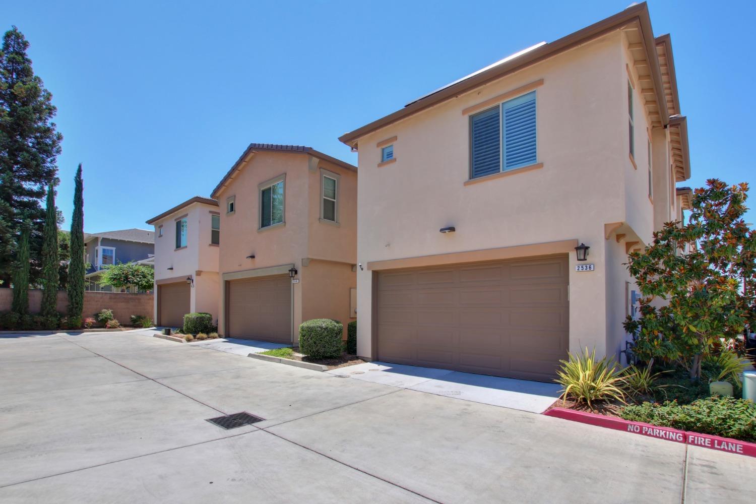 2536 Villa Terrace Lane