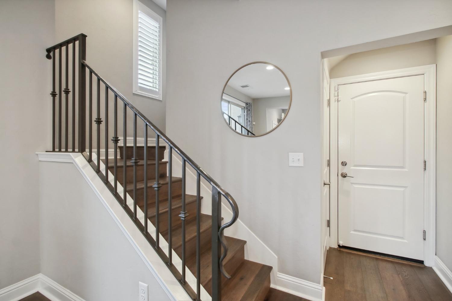 2536 Villa Terrace Lane