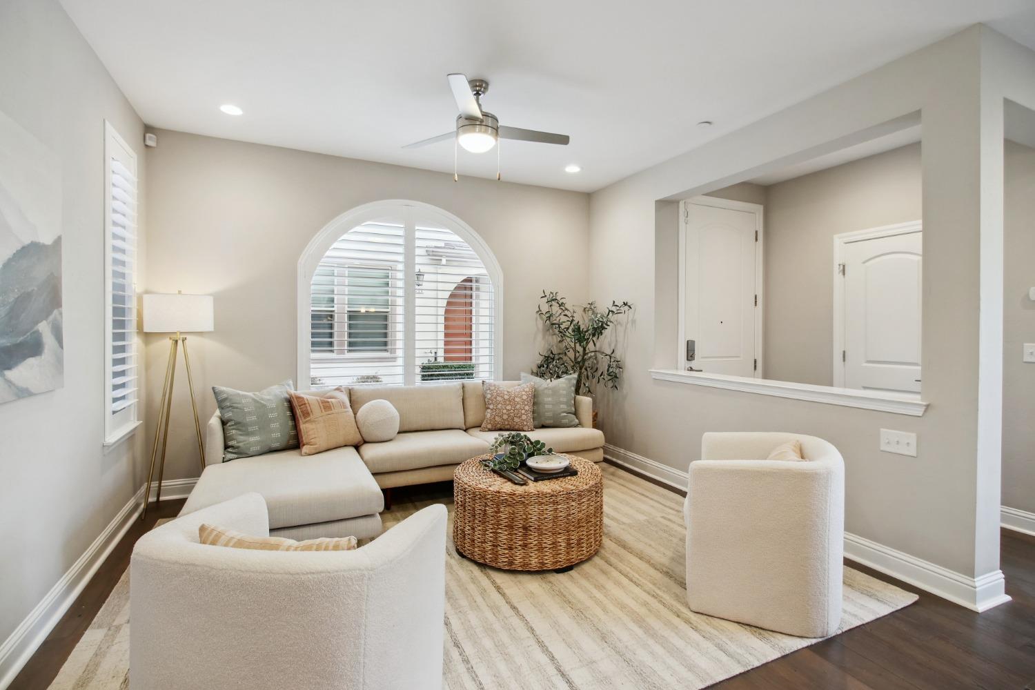 2536 Villa Terrace Lane