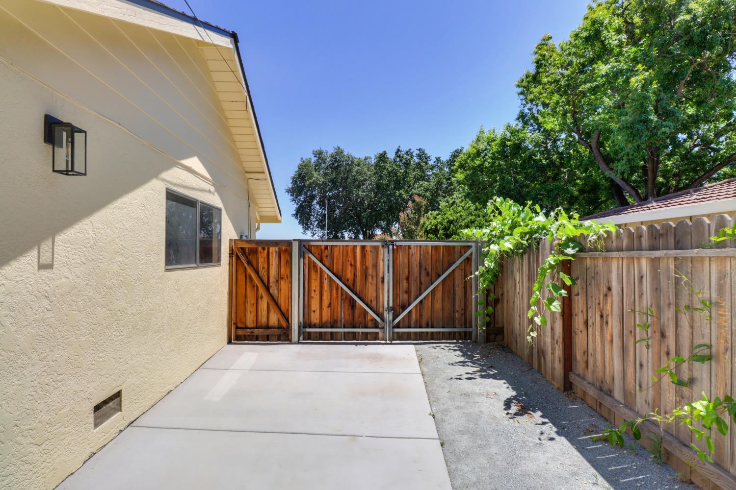 4603 American River Drive