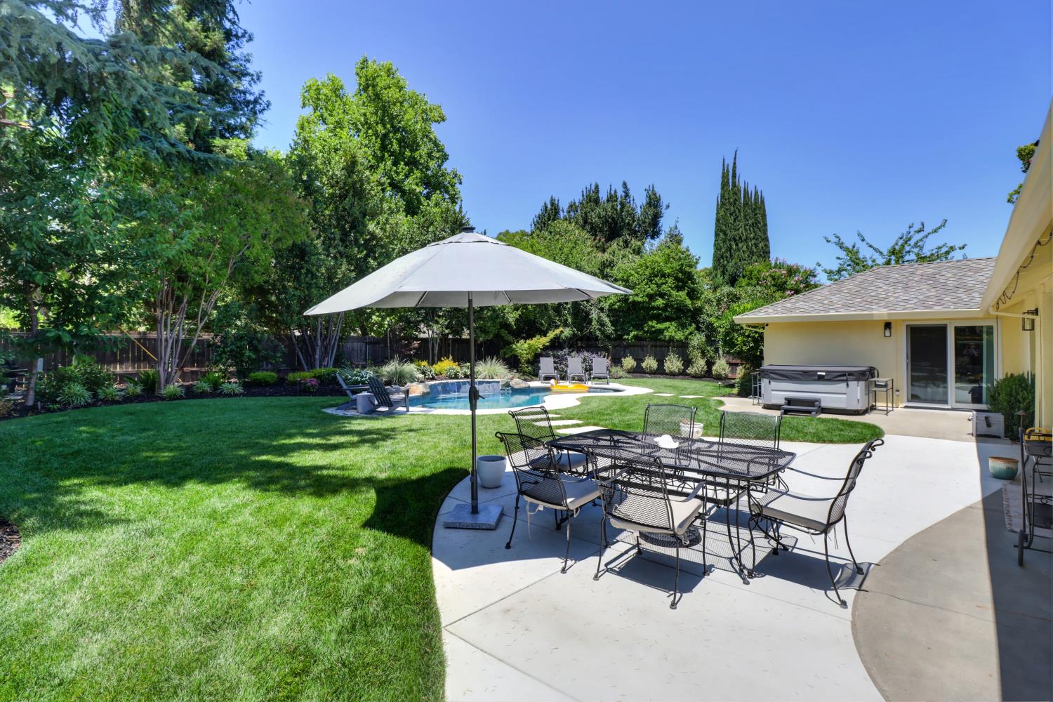 4603 American River Drive