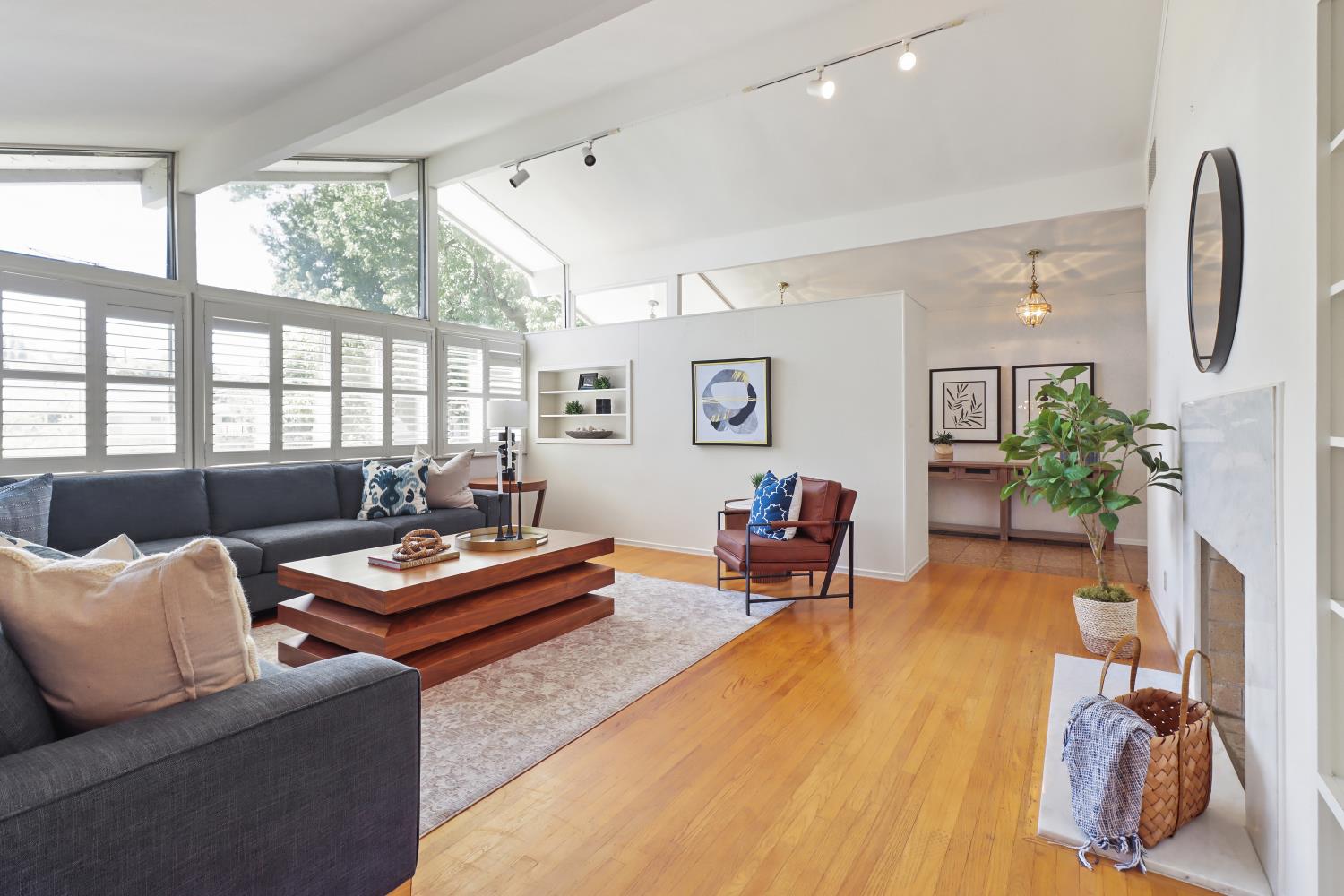 3101 American River Drive