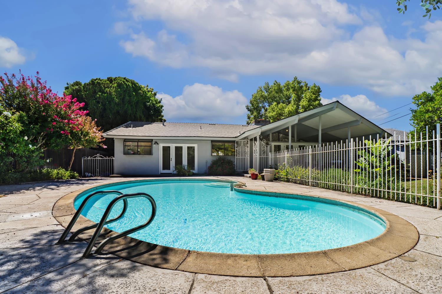 3101 American River Drive