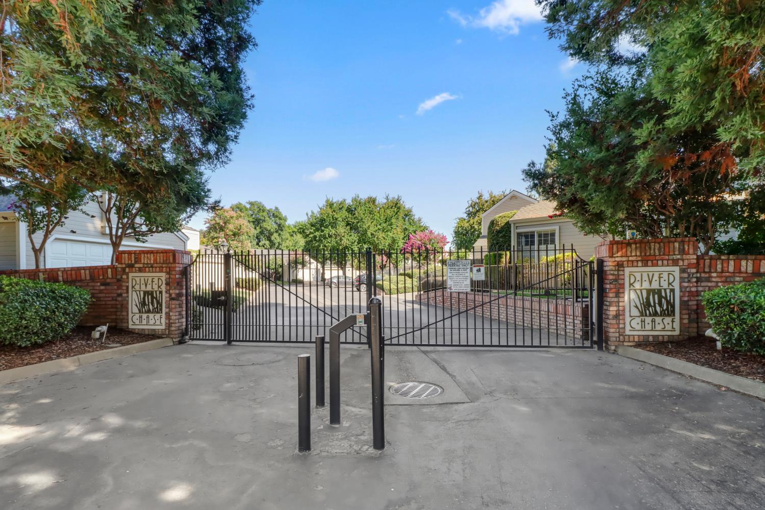 109 River Chase Circle