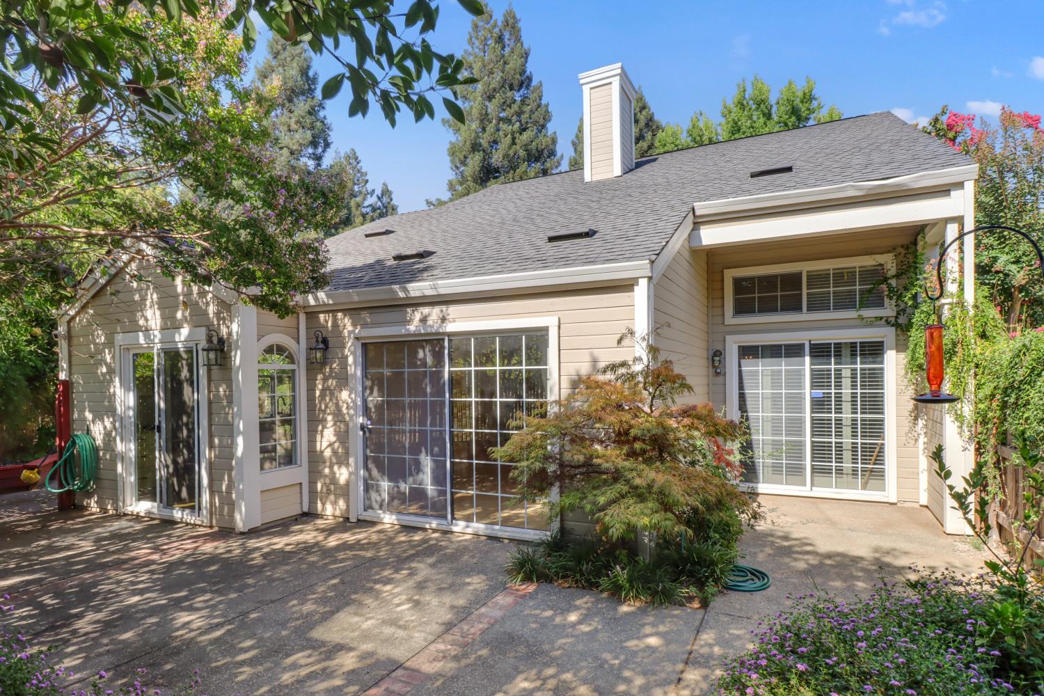 109 River Chase Circle