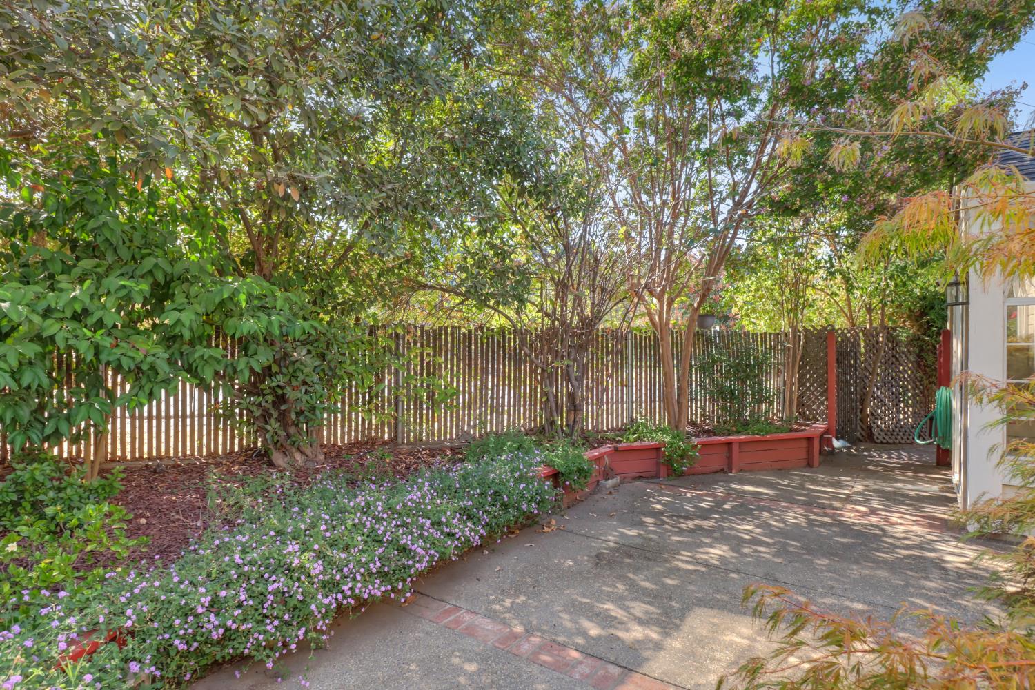 109 River Chase Circle