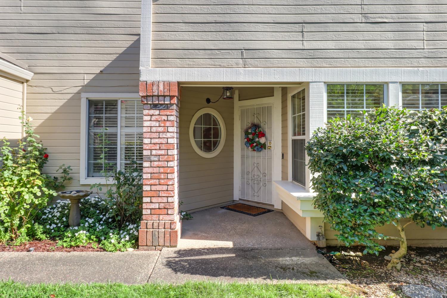 109 River Chase Circle