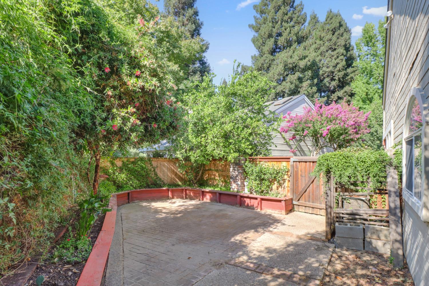 109 River Chase Circle