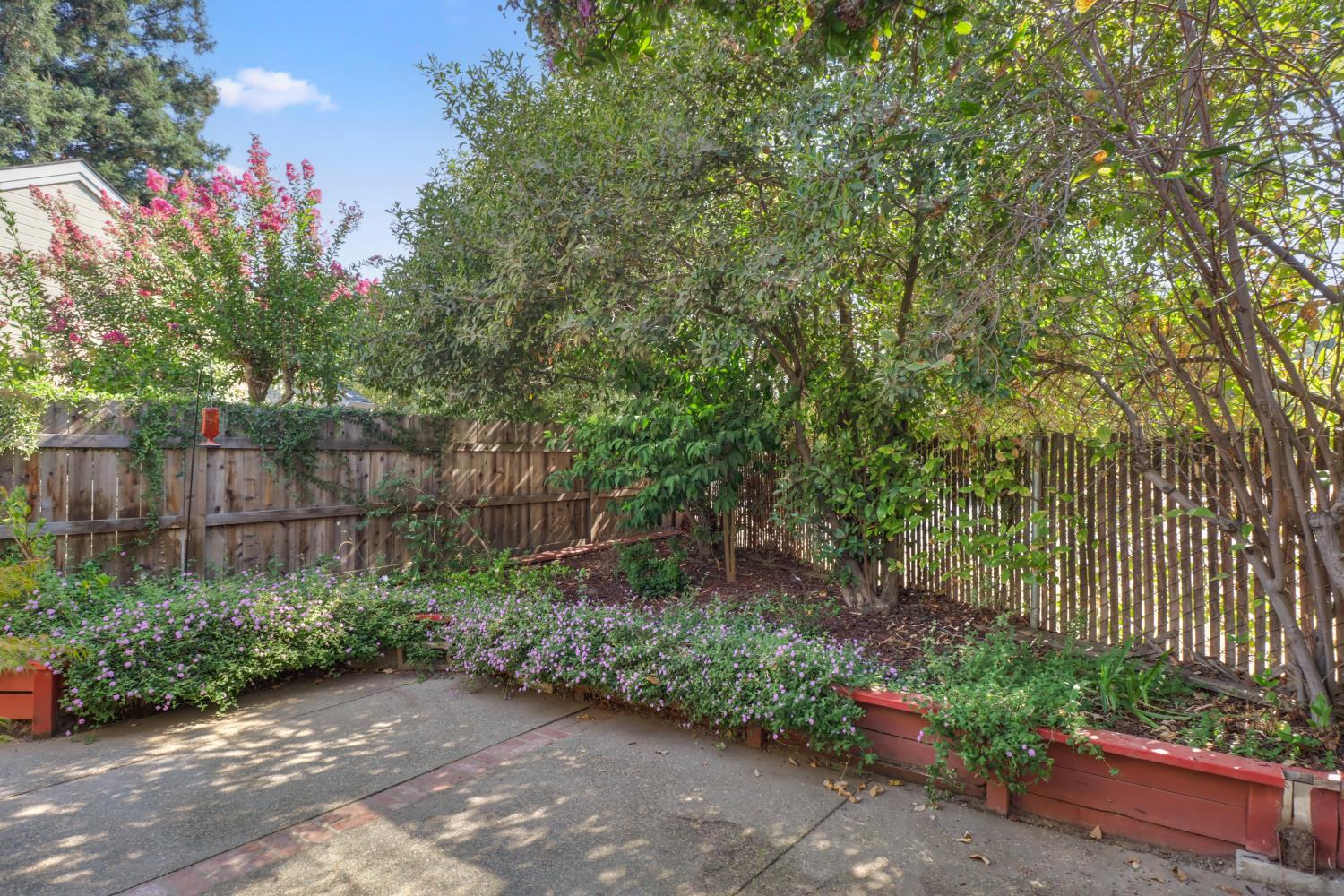 109 River Chase Circle