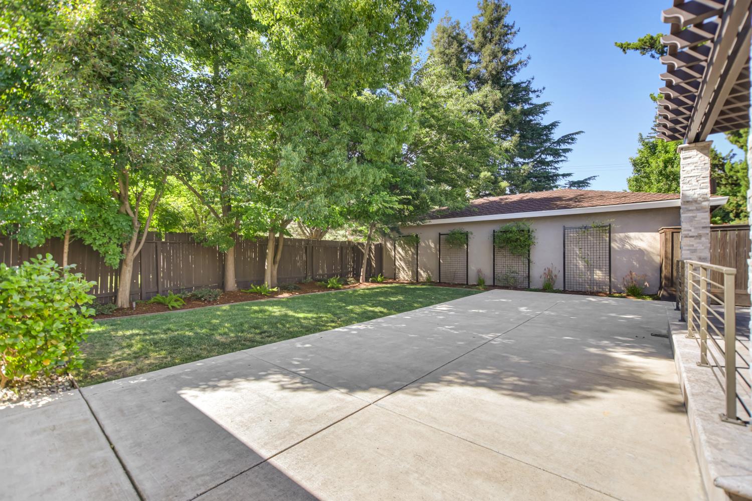 2609 Latham Drive