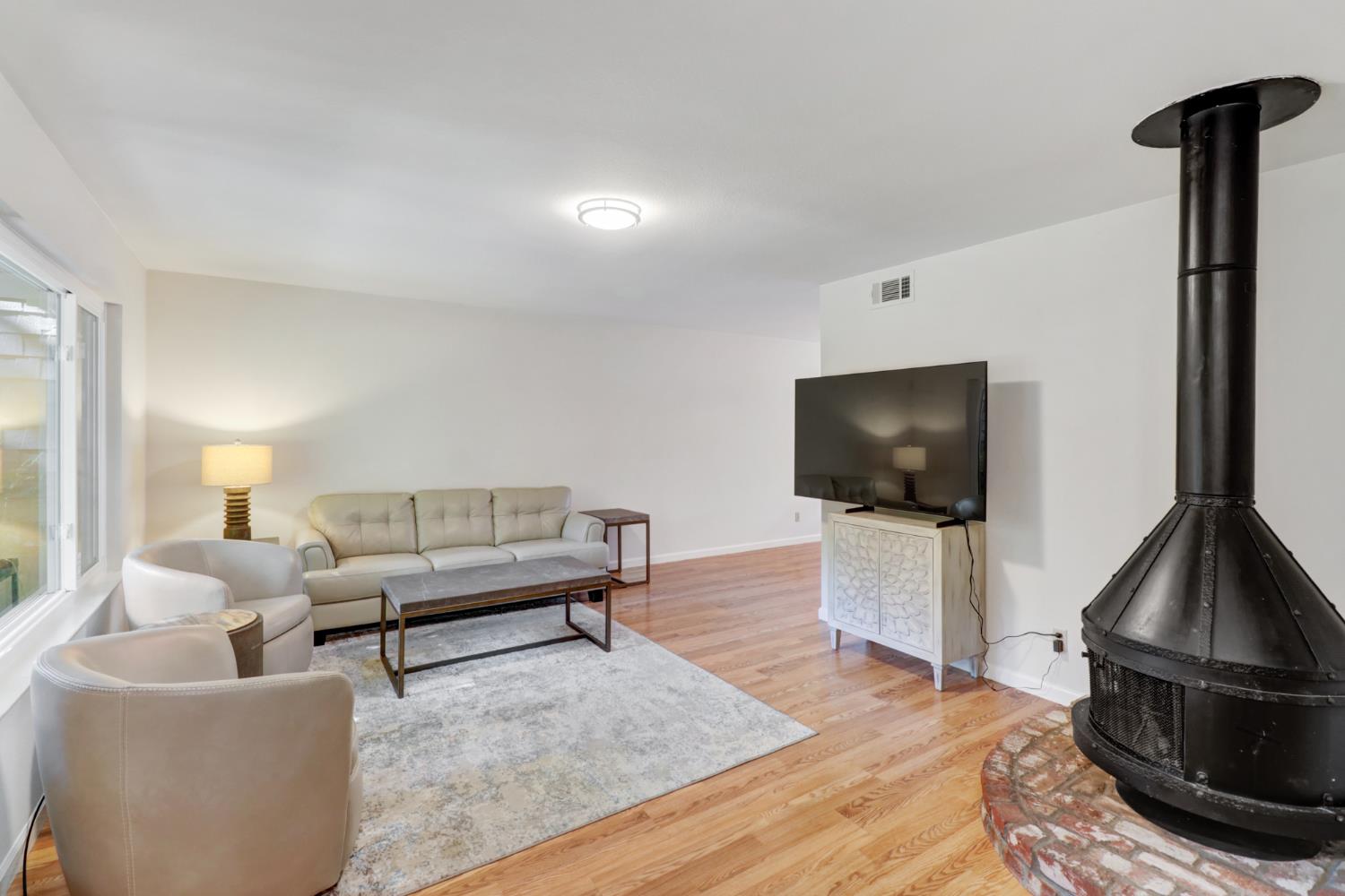 7468 Fairway Two Avenue