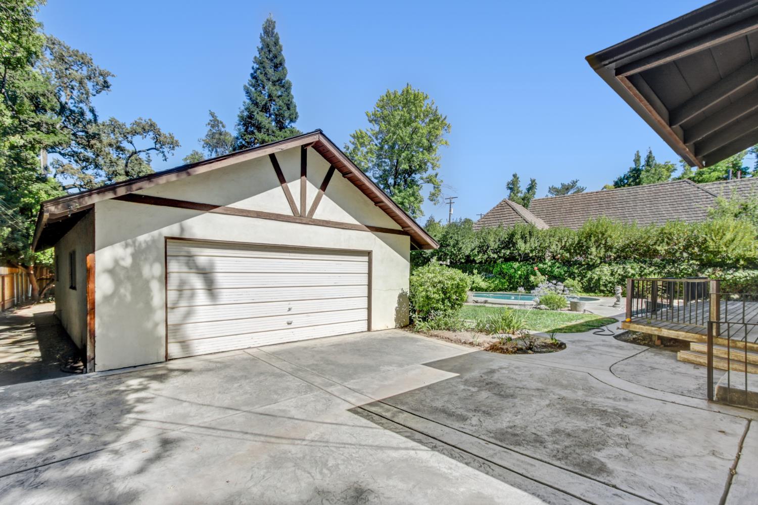 405 Crocker Road