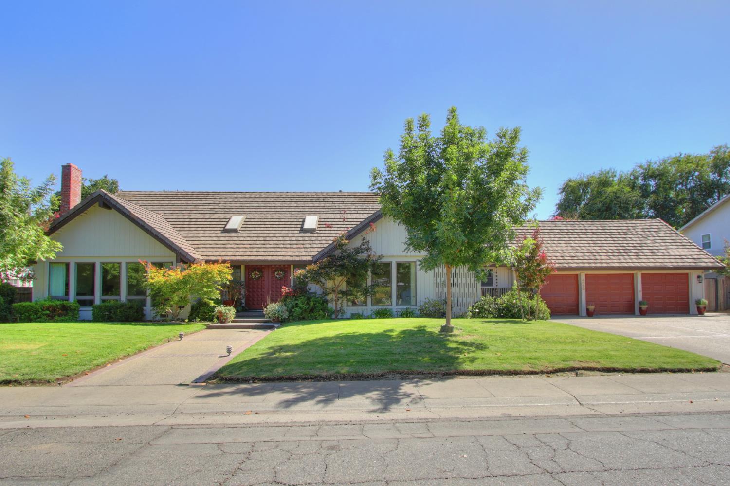 4020 Crondall Drive