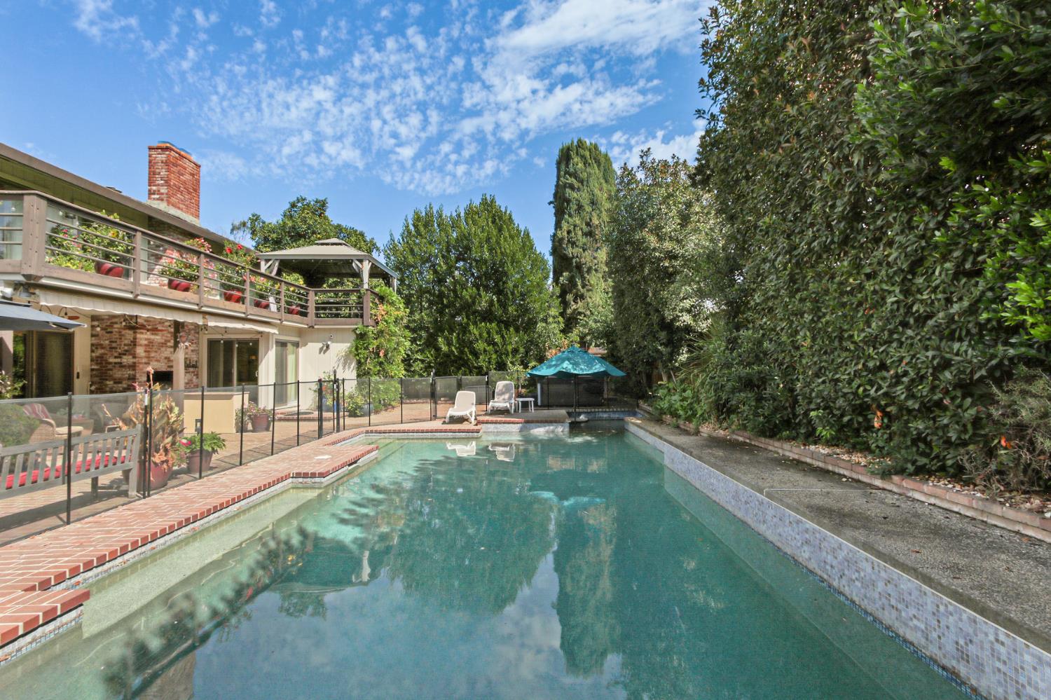 4020 Crondall Drive