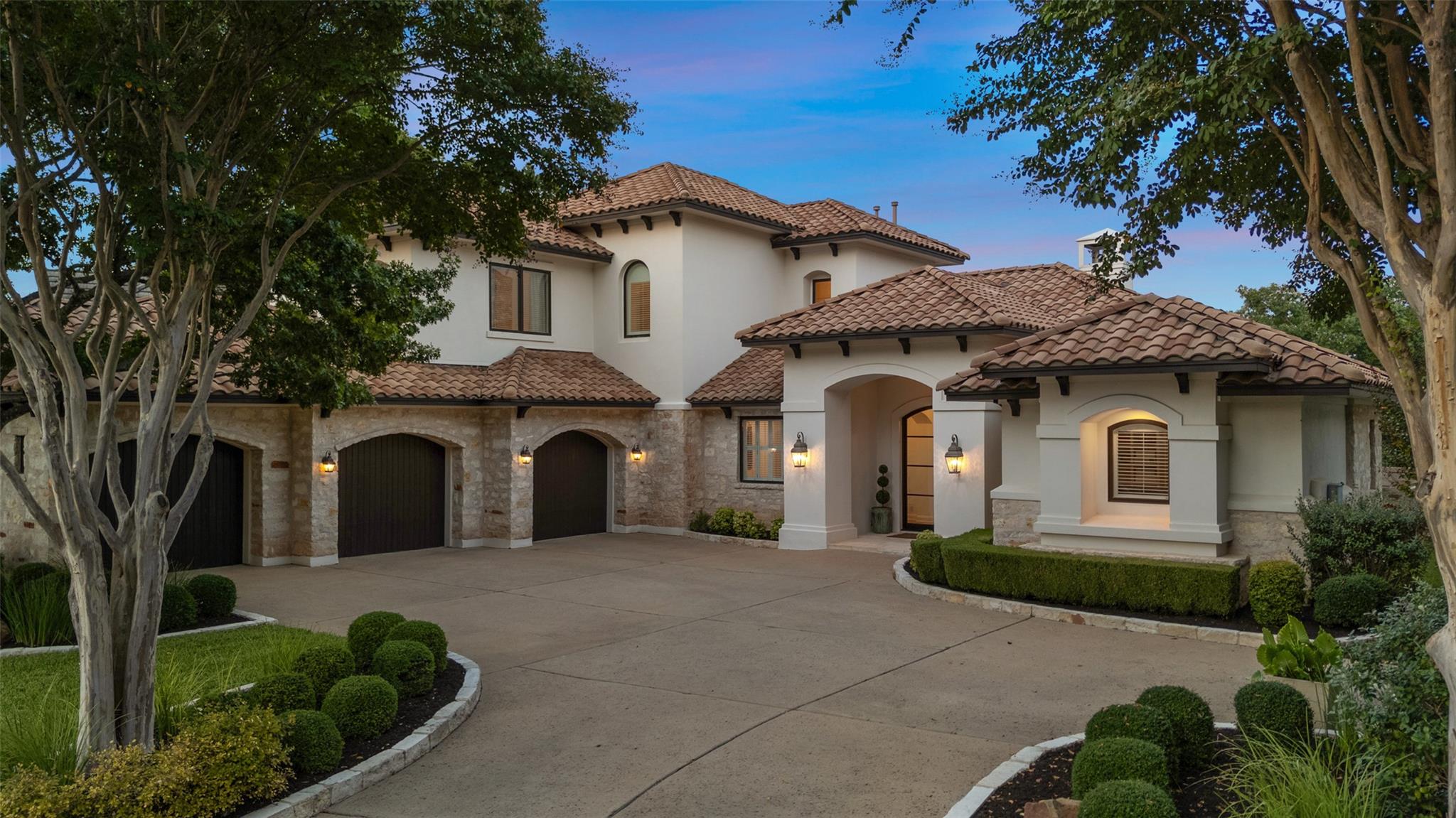 8744 Chalk Knoll DR