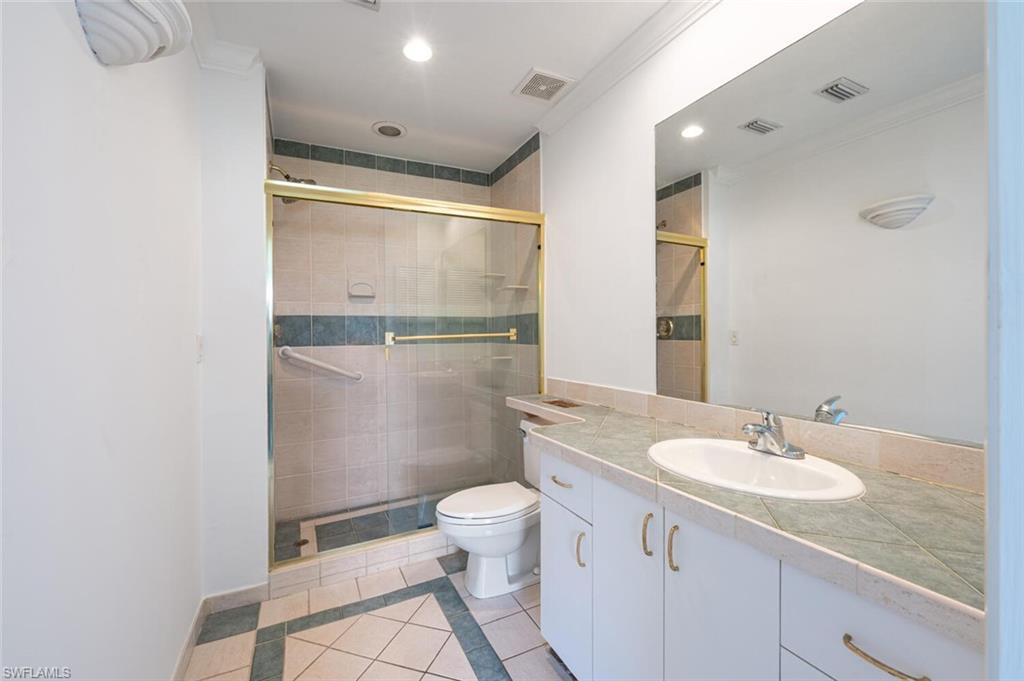 4130 Looking Glass LN # 3802