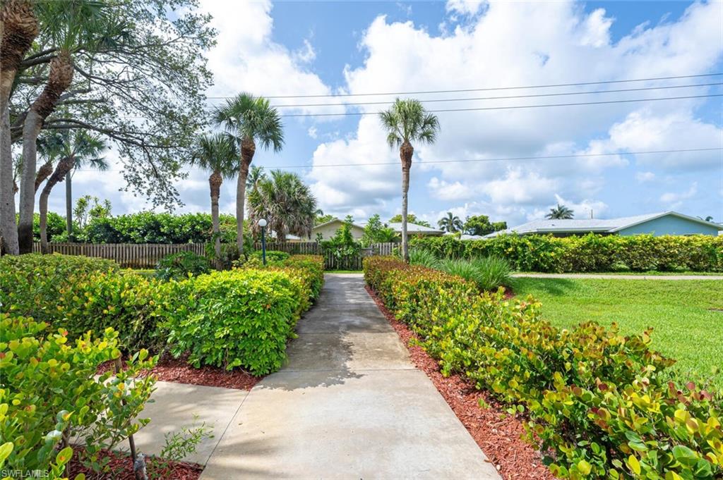 4130 Looking Glass LN # 3802