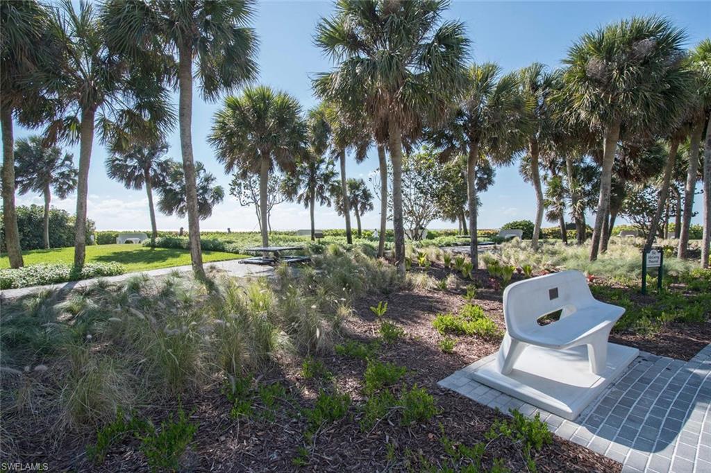 4551 Gulf Shore BLVD N # 605