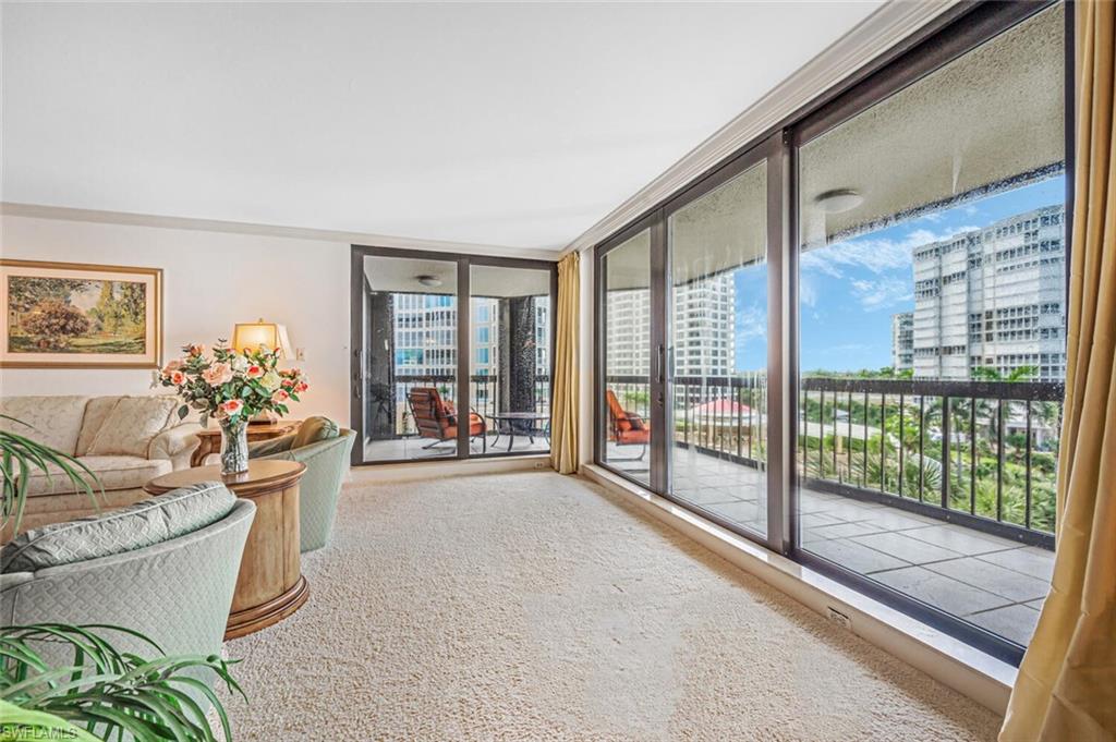 4551 Gulf Shore BLVD N # 605