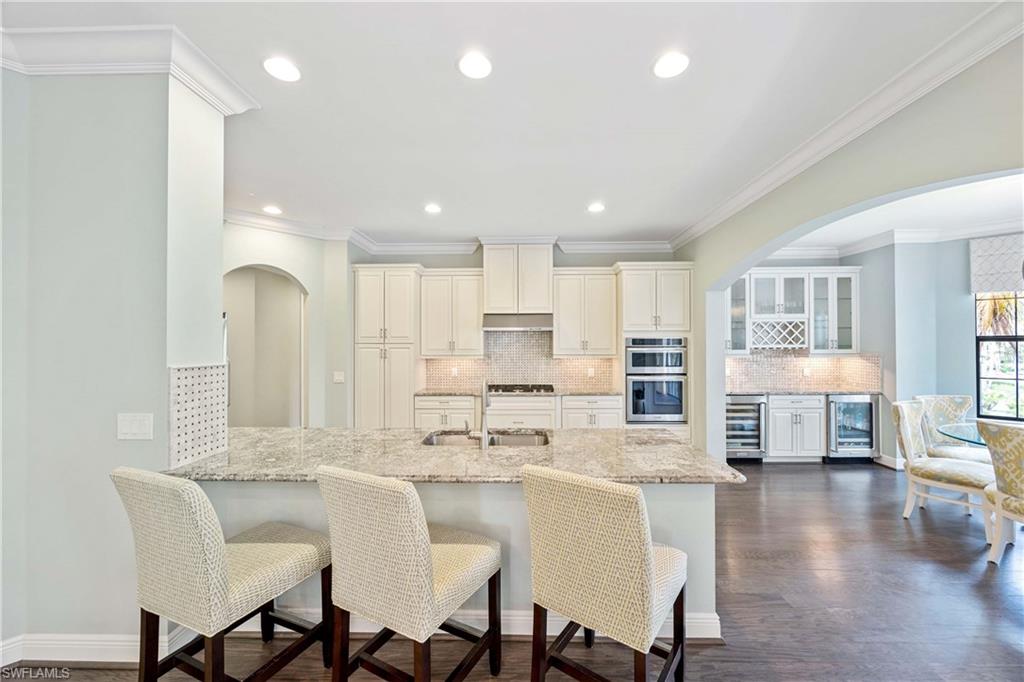 2745 Tiburon BLVD E 102