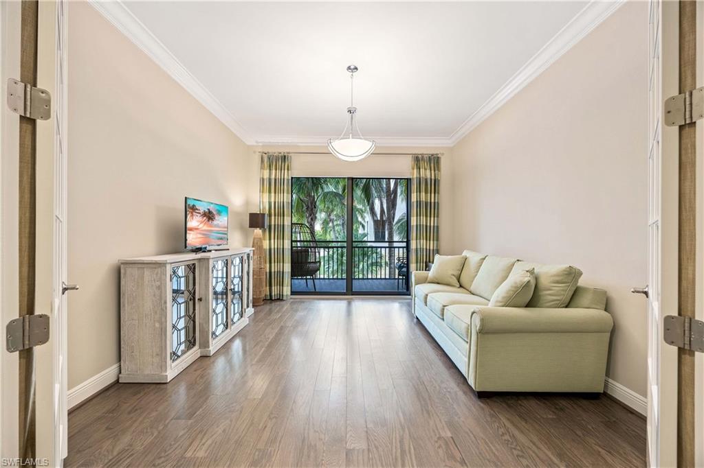 2745 Tiburon BLVD E 102