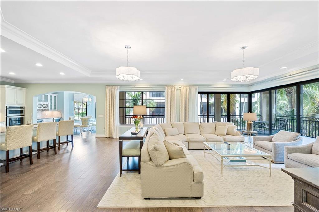 2745 Tiburon BLVD E 102