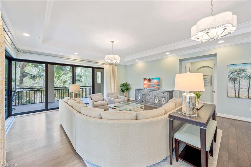 2745 Tiburon BLVD E 102
