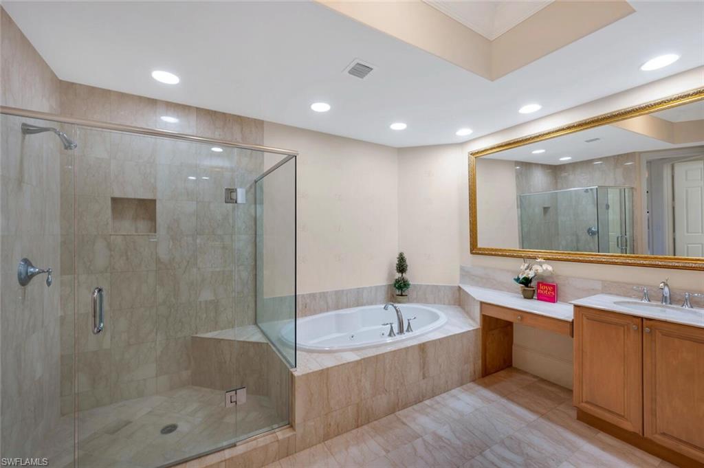 2738 Tiburon BLVD E # B502 Unit: PH-B502