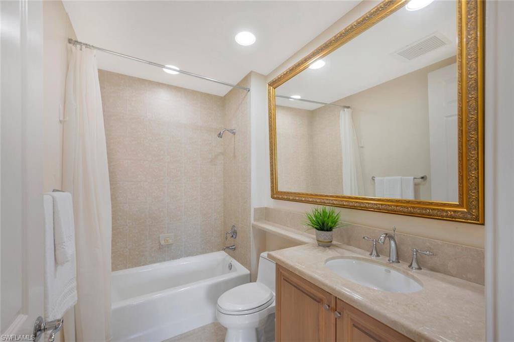 2738 Tiburon BLVD E # B502 Unit: PH-B502