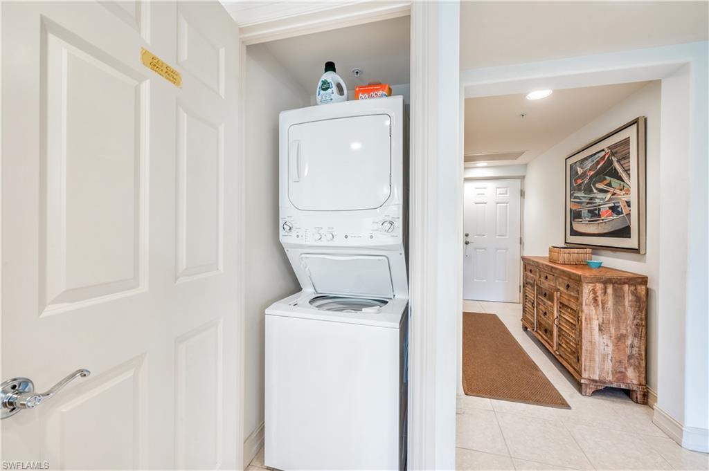 2748 Tiburon BLVD E C-301