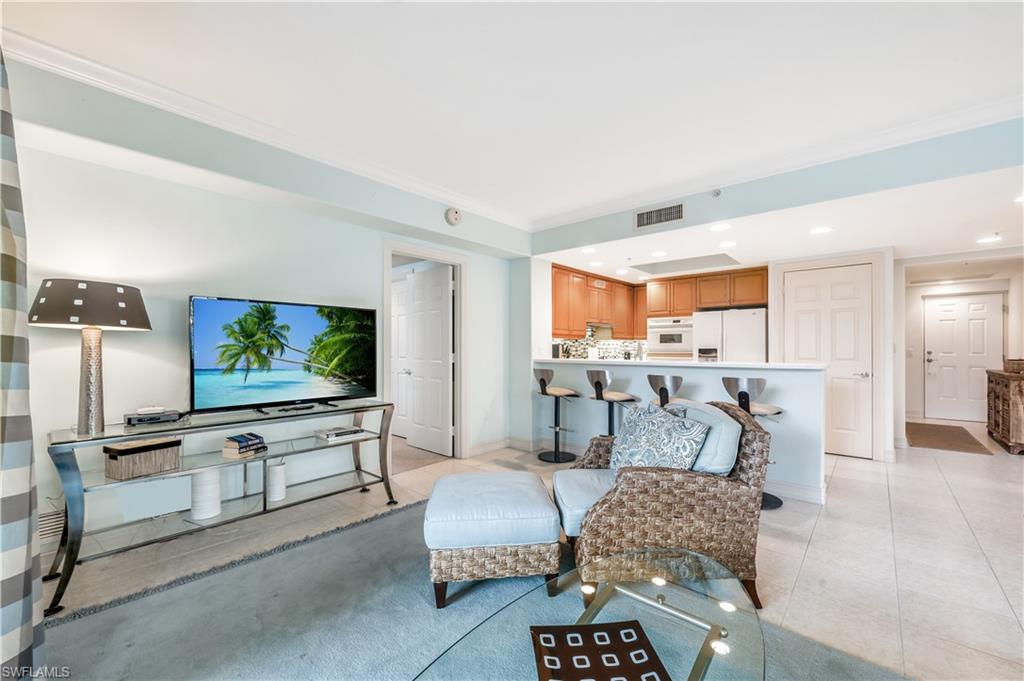 2748 Tiburon BLVD E C-301