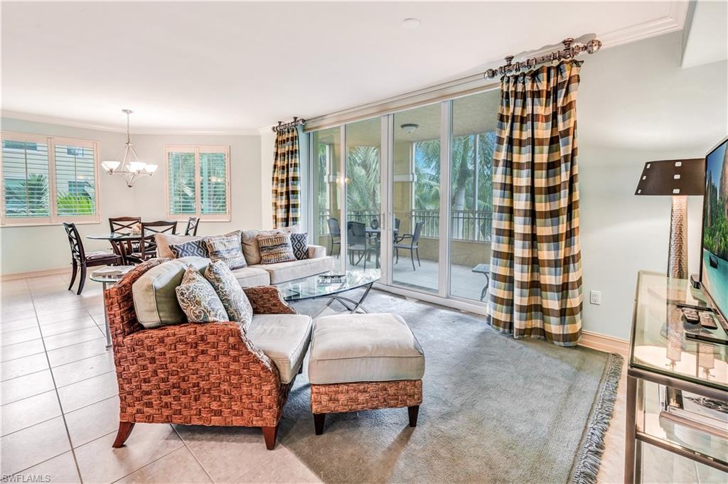 2748 Tiburon BLVD E C-301