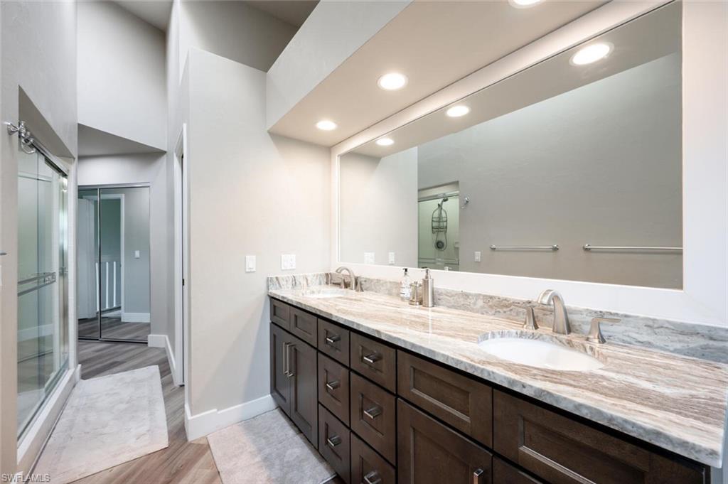 27113 Oakwood Lake DR