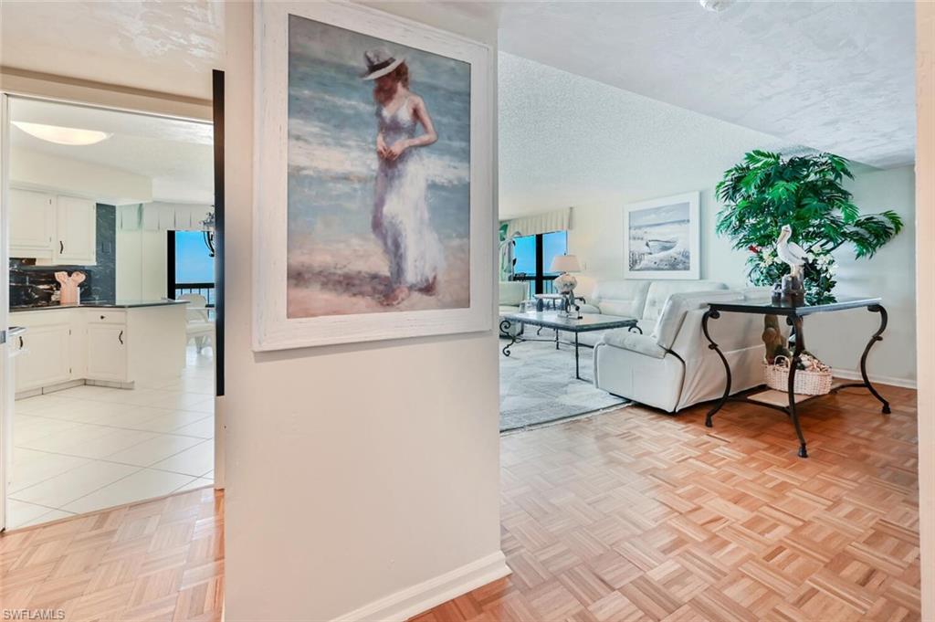 4551 Gulf Shore BLVD N # 1001