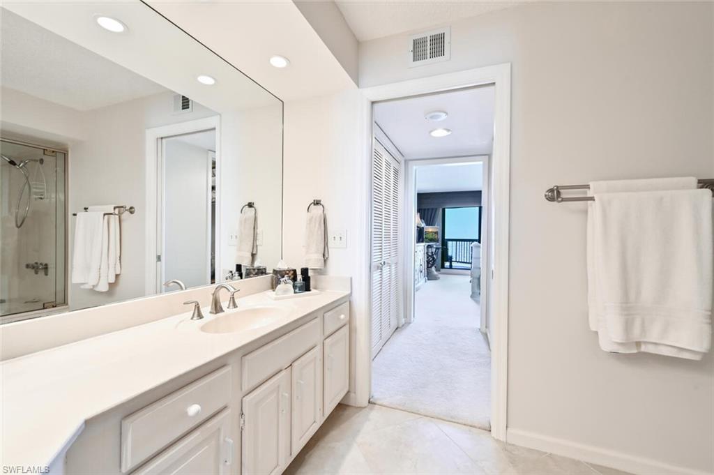 4551 Gulf Shore BLVD N # 1001