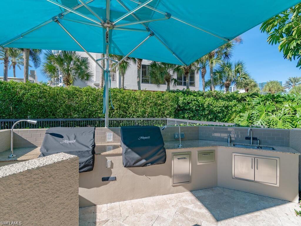 4551 Gulf Shore BLVD N # 1001