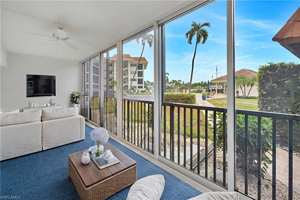 222 Harbour DR # 114, NAPLES Unit: 114