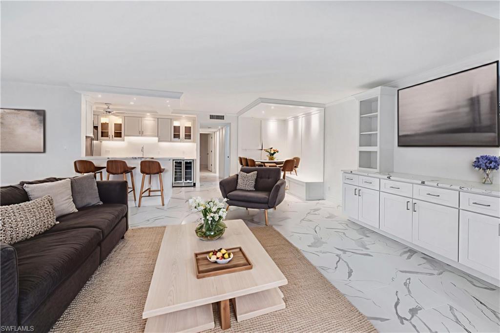 222 Harbour DR # 114, NAPLES Unit: 114