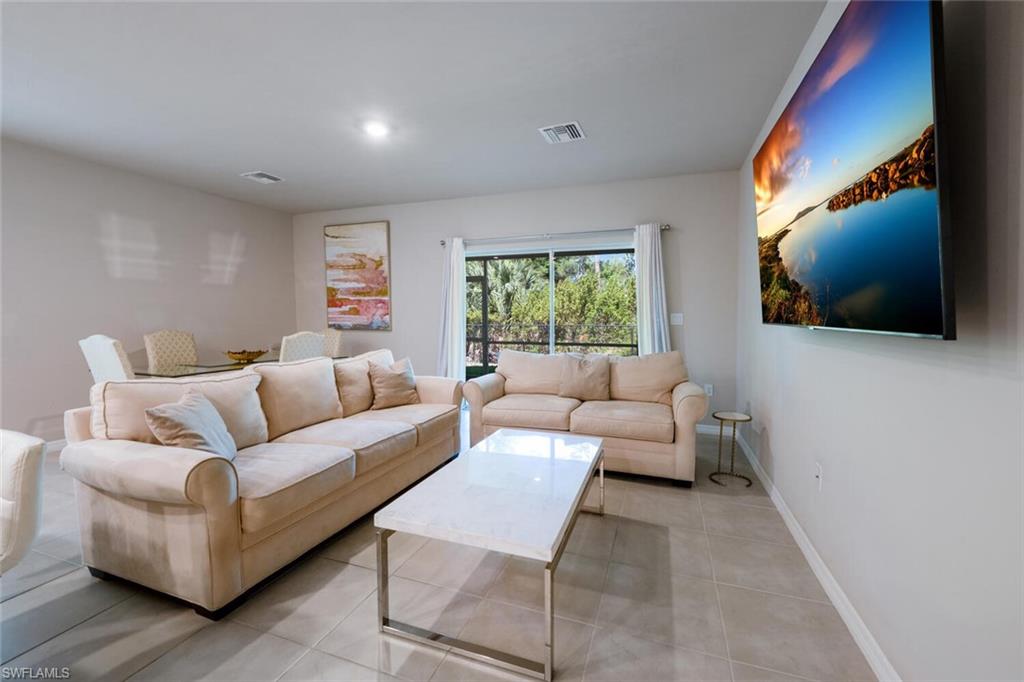 15201 Wildflower CIR