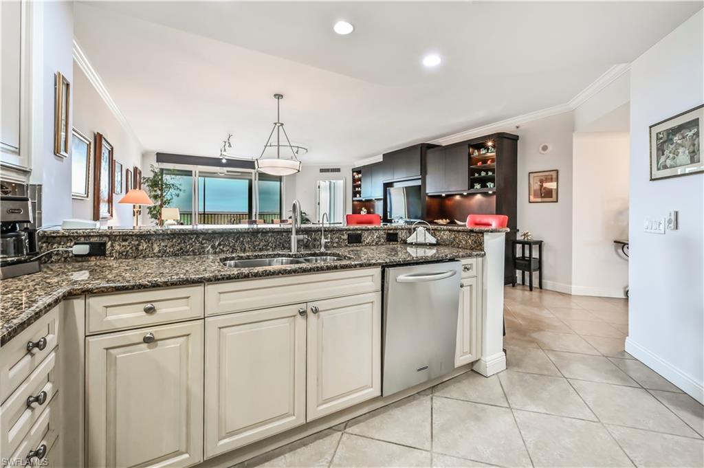 23850 Via Italia CIR # 404