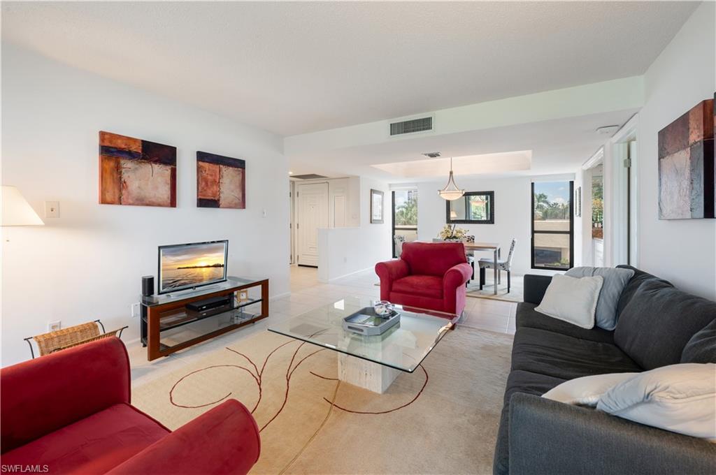 4551 Gulf Shore BLVD N # 306