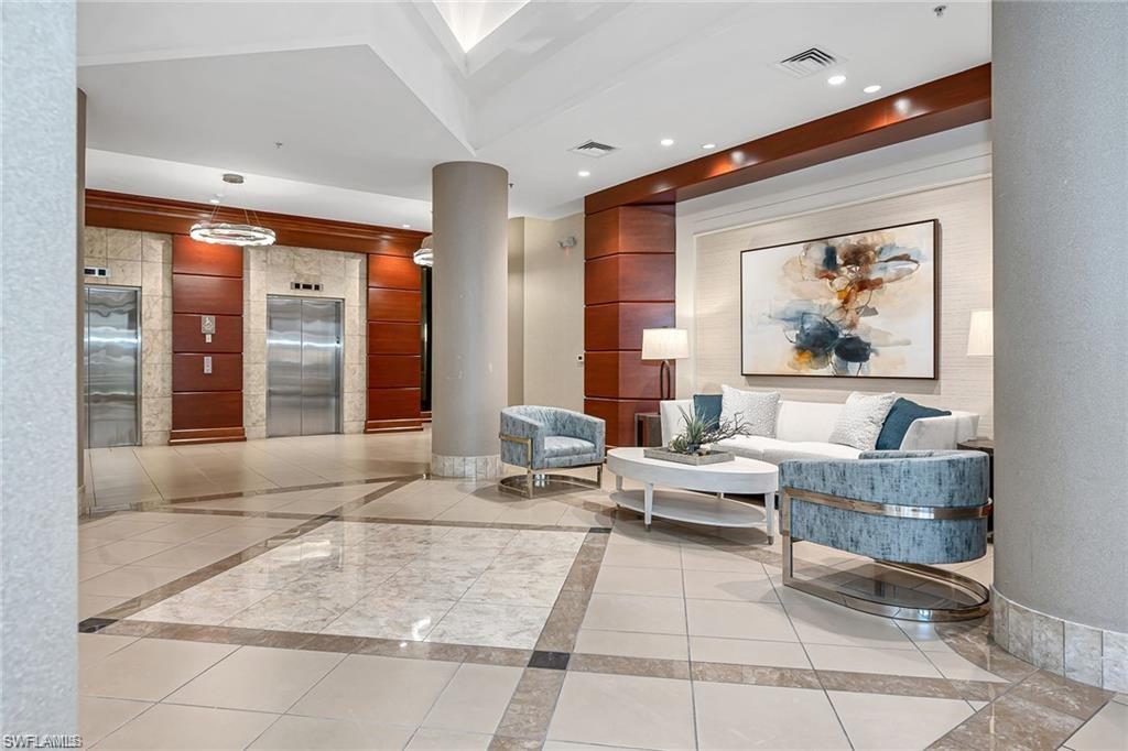 4551 Gulf Shore BLVD N # 306