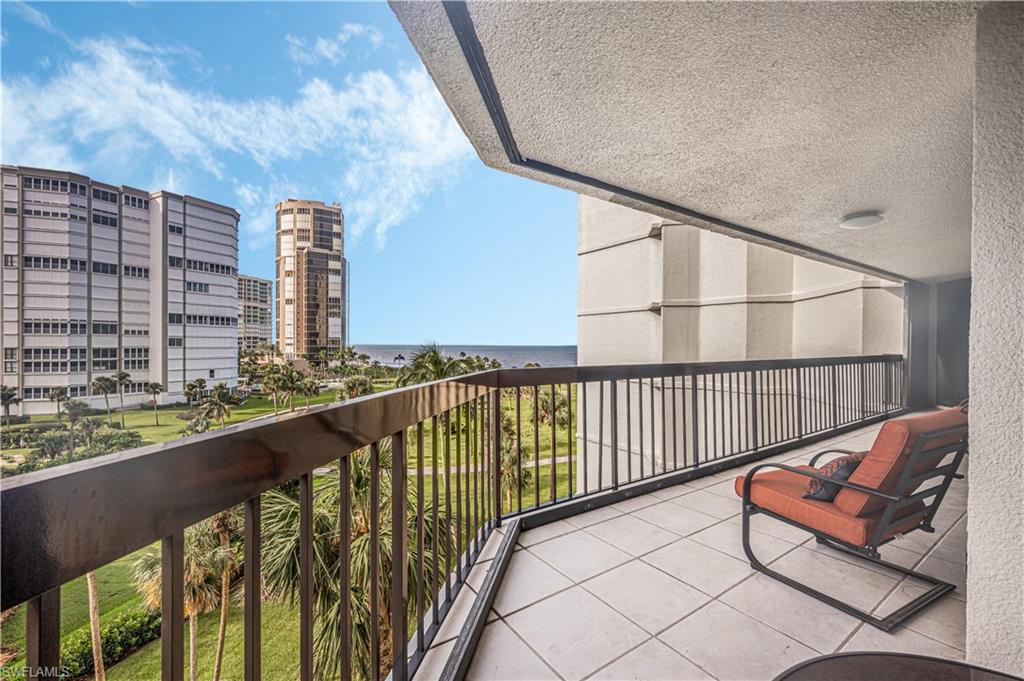 4551 Gulf Shore BLVD N # 605