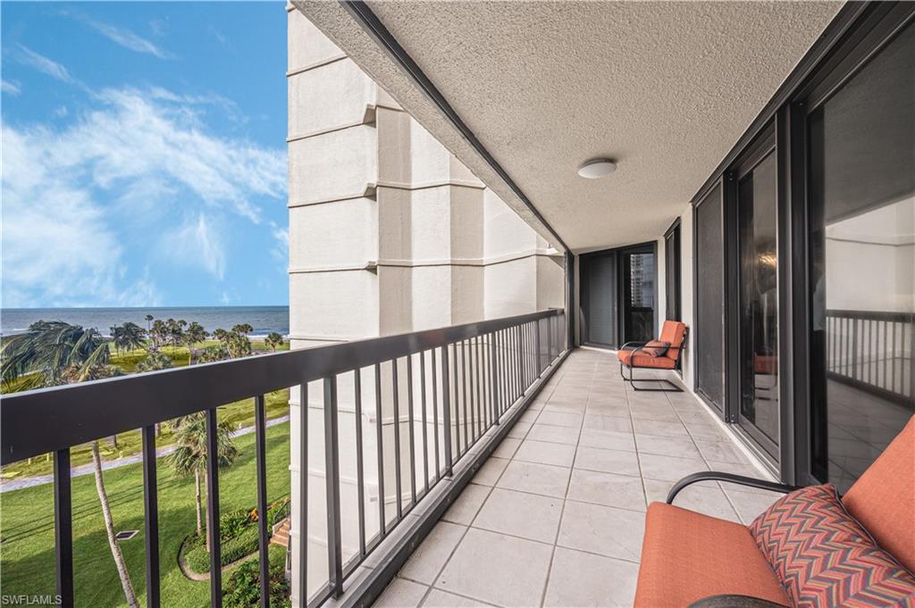 4551 Gulf Shore BLVD N # 605