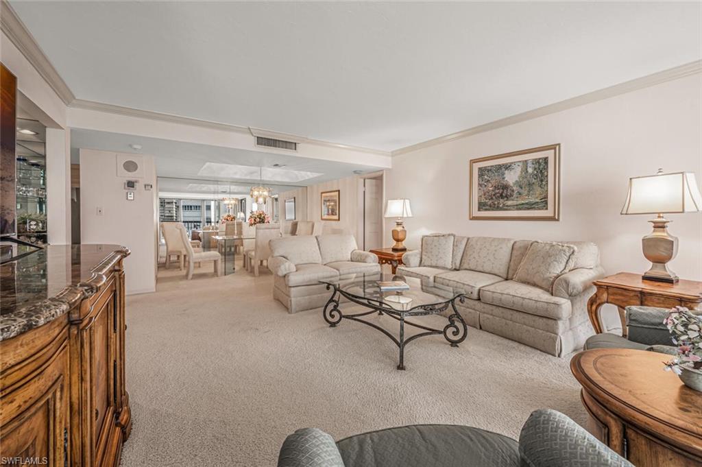 4551 Gulf Shore BLVD N # 605