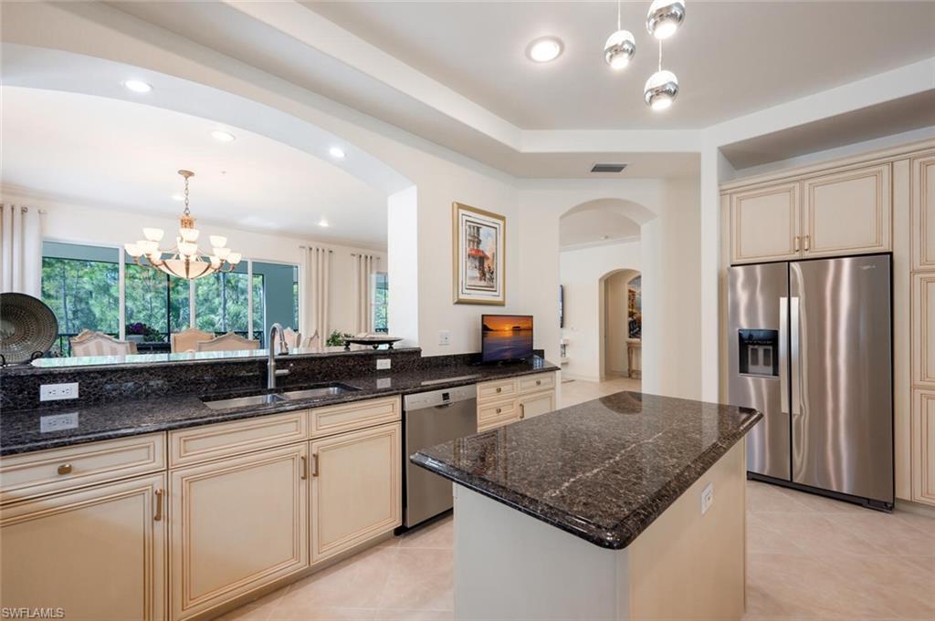 2843 Tiburon BLVD E # 102 Unit: 7-102