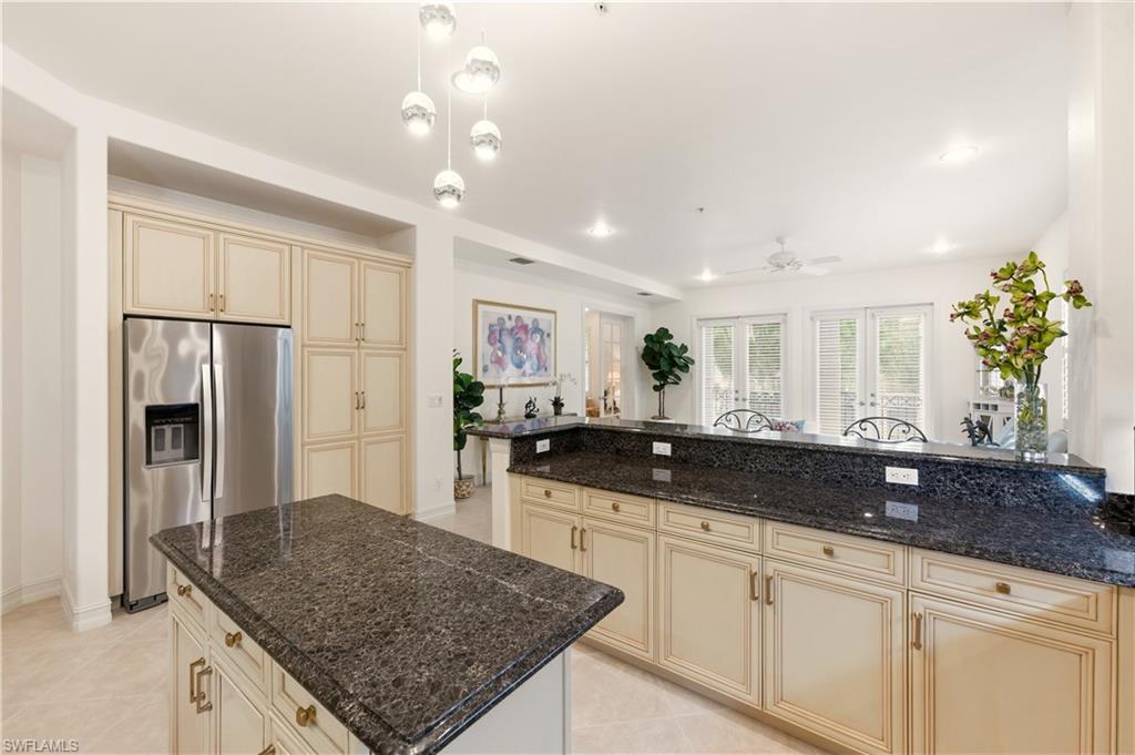 2843 Tiburon BLVD E # 102 Unit: 7-102