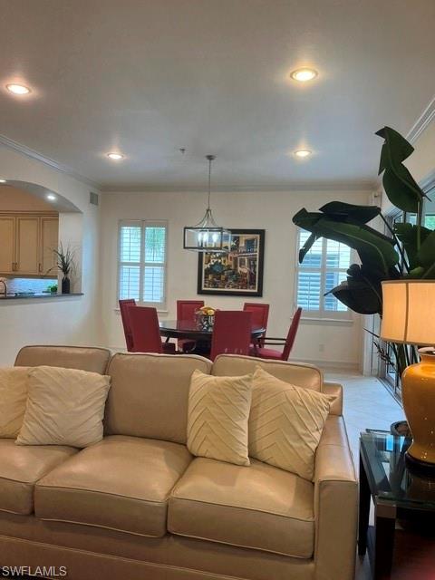 2843 Tiburon BLVD E # 102 Unit: 7-102